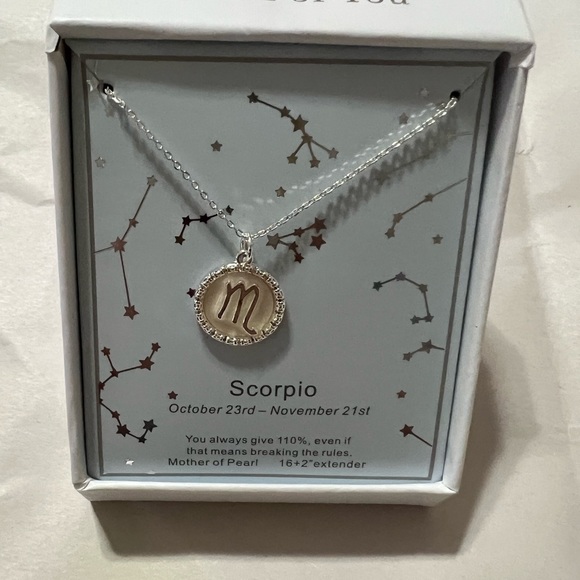 Scorpio brand beautiful gold ton m necklace - Picture 2 of 4